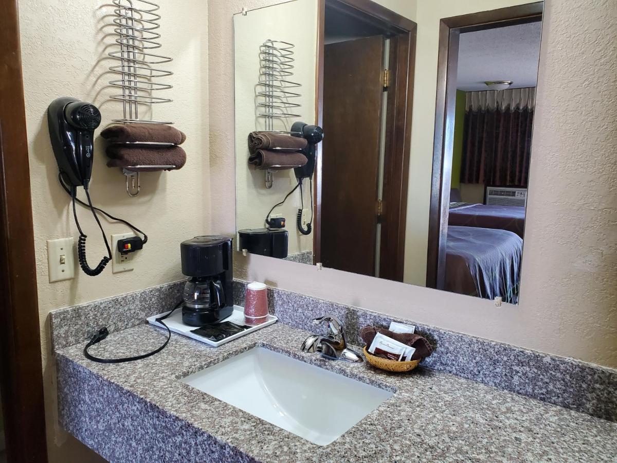 Lodge Usa Motel Guymon Εξωτερικό φωτογραφία